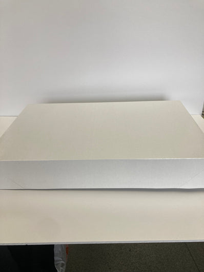 White 19x12x3 Gift Box