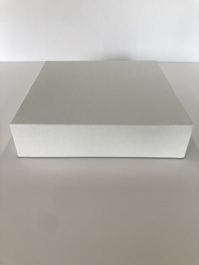White 8.5x8.5x2 Gift Box